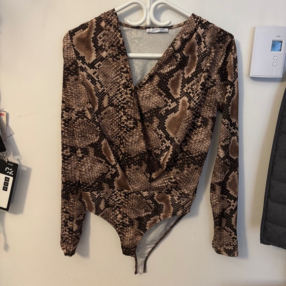 Zara snake bodysuit - Picture 1 of 1